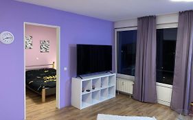 Modernes 2Zi App mit Balkon, Nähe UN und Telekom